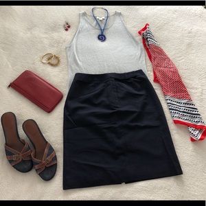 NWOT Talbots navy pencil skirt size 8 Fits s 6